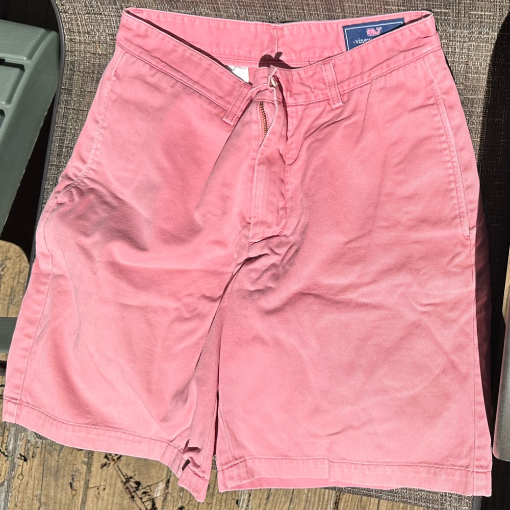 Vineyard Vines shorts